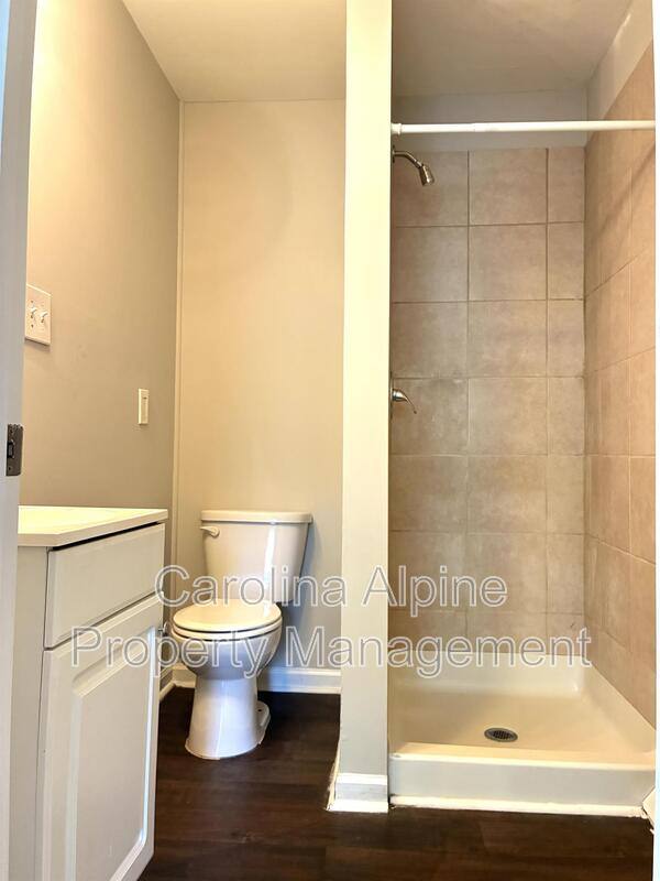 House for rent at 6800 Fieldvale Place, Charlotte, NC 28217