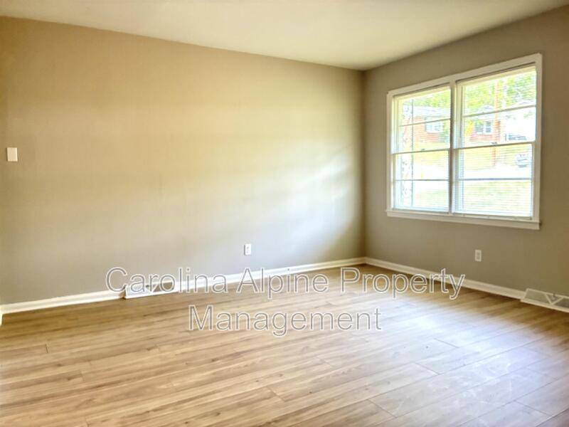 House for rent at 6800 Fieldvale Place, Charlotte, NC 28217