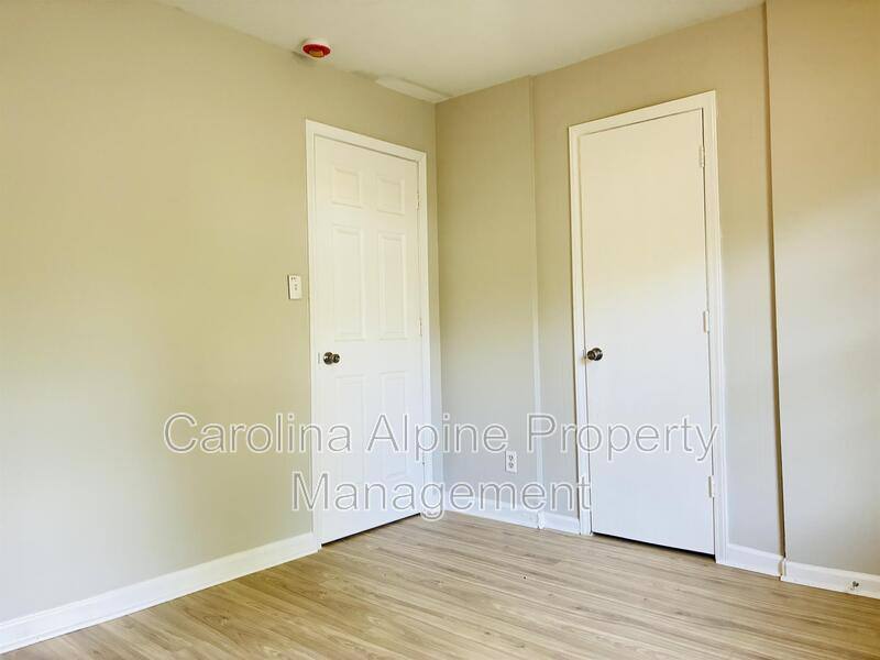 House for rent at 6800 Fieldvale Place, Charlotte, NC 28217