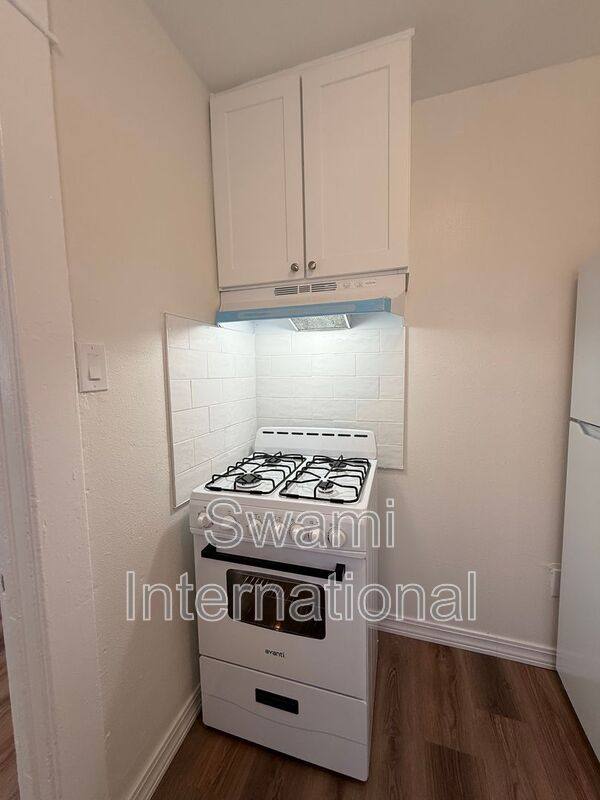 House for rent at 1002 Island Ave, Wilmington, CA 90744