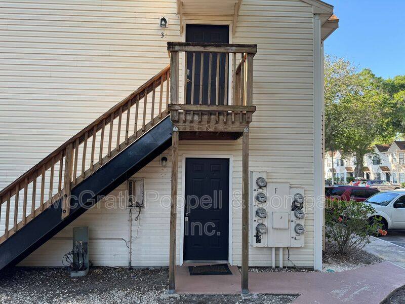 Apartment for rent at 2302 Maki Rd #33, Plant City, FL 33563