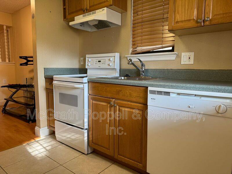 Apartment for rent at 2302 Maki Rd #33, Plant City, FL 33563