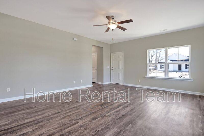 House for rent at 102 Kennah Court #10, Richmond Hill, GA 31324