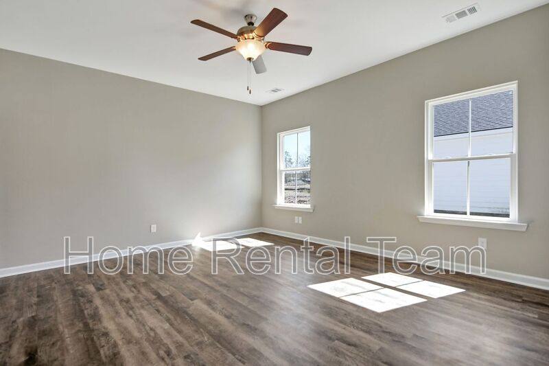 House for rent at 102 Kennah Court #10, Richmond Hill, GA 31324