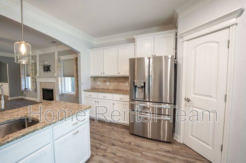 House for rent at 425 Wicklow Dr, Richmond Hill, GA 31324