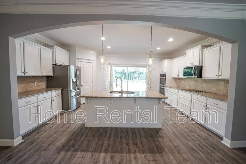 House for rent at 425 Wicklow Dr, Richmond Hill, GA 31324