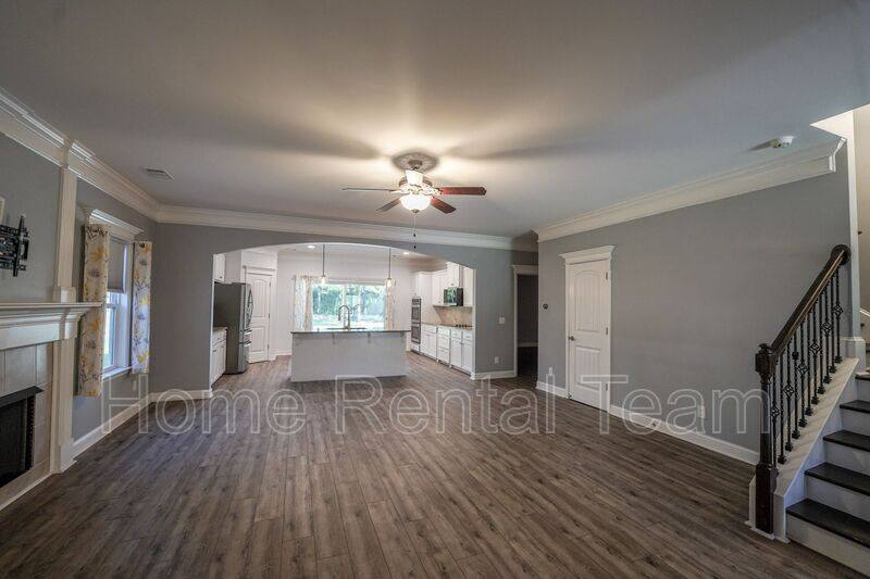 House for rent at 425 Wicklow Dr, Richmond Hill, GA 31324
