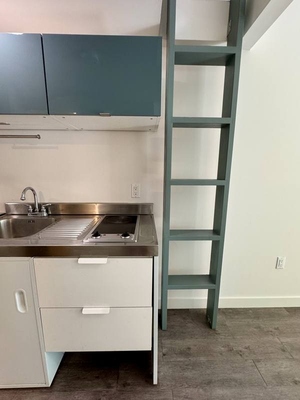 Apartment for rent at 4405 W Point Loma Blvd #206, San Diego, CA 92107