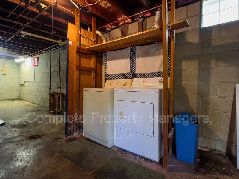 Apartment for rent at 110 S 4th Ave W #2, Lake Mills, IA 50450