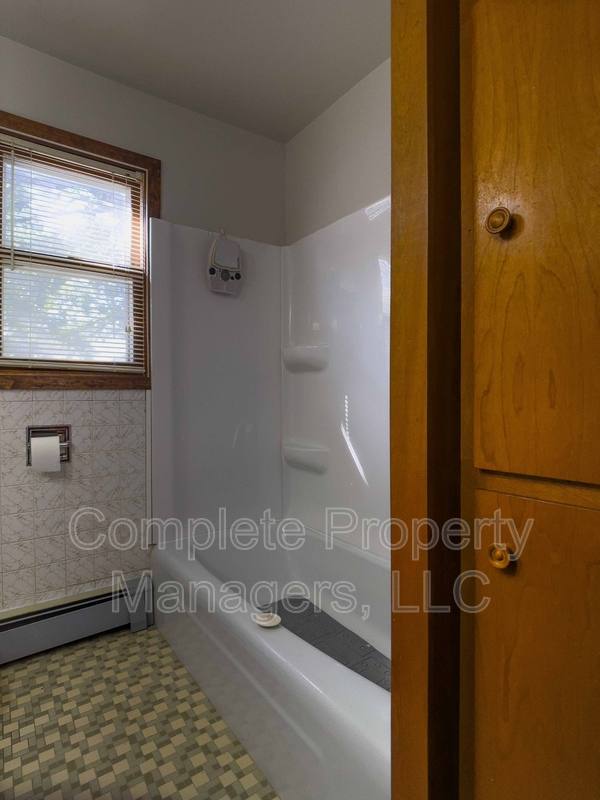 Apartment for rent at 110 S 4th Ave W #2, Lake Mills, IA 50450