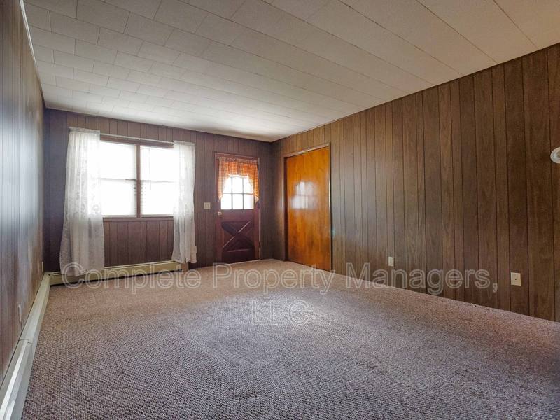 Apartment for rent at 110 S 4th Ave W #2, Lake Mills, IA 50450