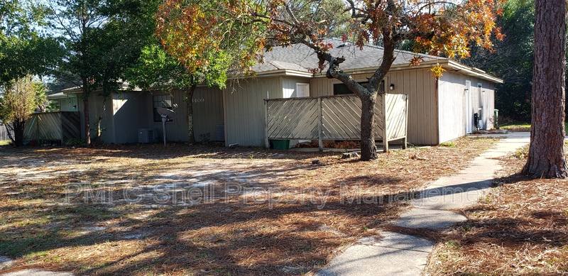 Apartment for rent at 3409 Green Briar Circle #2, Gulf Breeze, FL 32563