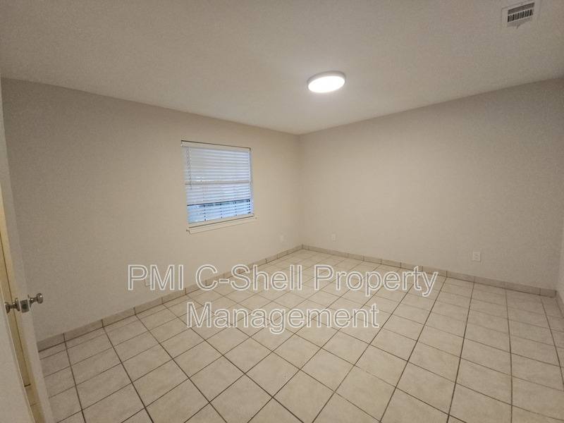 Apartment for rent at 3409 Green Briar Circle #2, Gulf Breeze, FL 32563