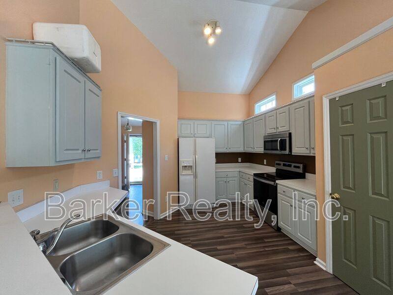 House for rent at 232 Walnut Creek Dr, Clayton, NC 27520
