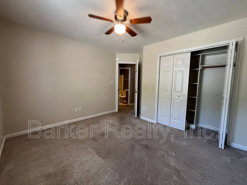 House for rent at 232 Walnut Creek Dr, Clayton, NC 27520