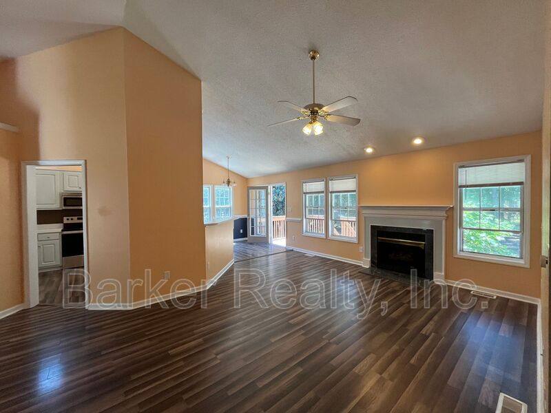 House for rent at 232 Walnut Creek Dr, Clayton, NC 27520