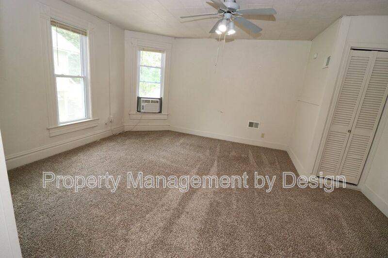 Apartment for rent at 2940 Brattleboro Ave #2, Des Moines, IA 50311