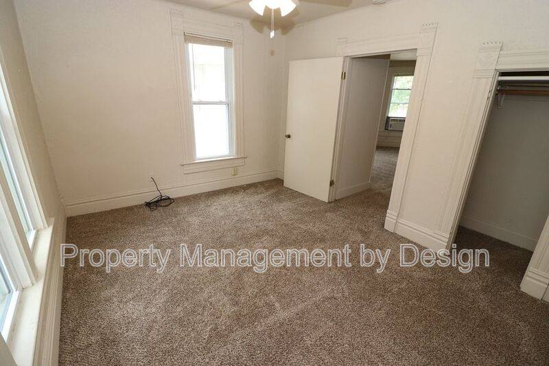 Apartment for rent at 2940 Brattleboro Ave #2, Des Moines, IA 50311