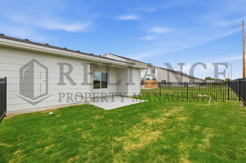 Apartment for rent at 168 N Gowen St, Goddard, KS 67052