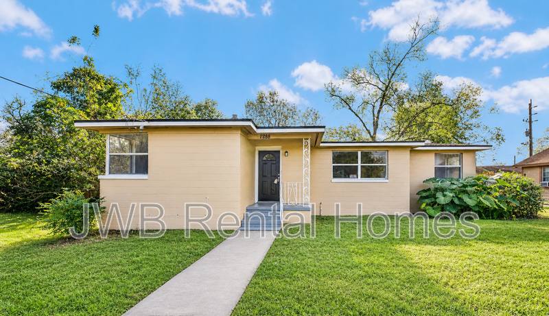 House for rent at 1288 28th St W, Jacksonville, FL 32209