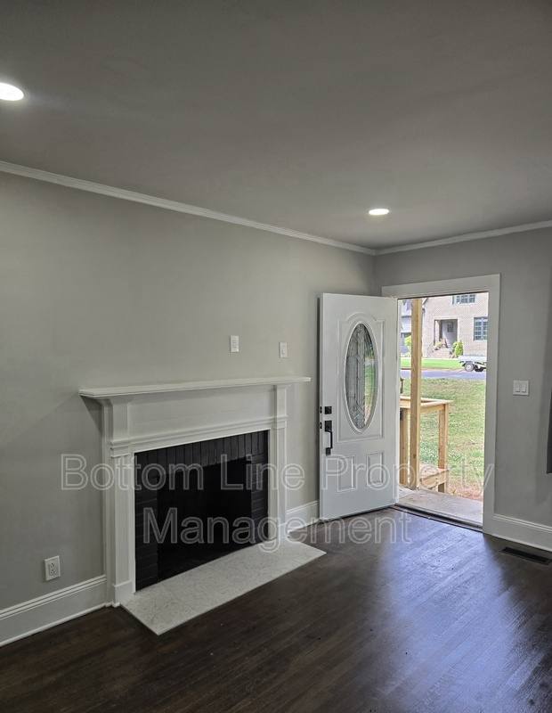 House for rent at 5008 Doris Ave, Charlotte, NC 28205