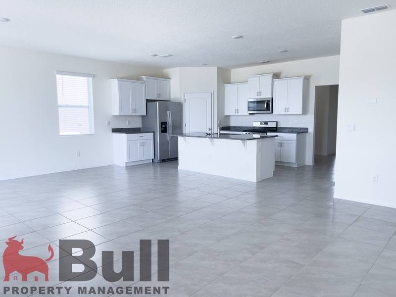 House for rent at 7821 Oak Reflection Loop, Davenport, FL 33837