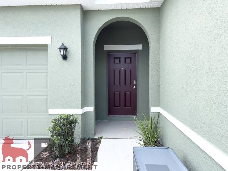 House for rent at 7821 Oak Reflection Loop, Davenport, FL 33837