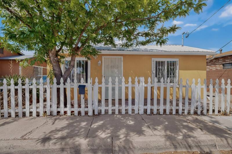House for rent at 515 Marble Ave, Albuquerque, NM 87102