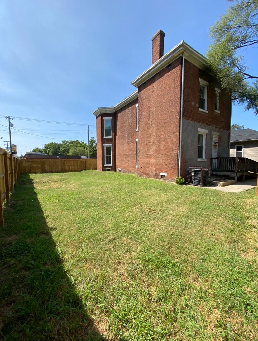 Apartment for rent at 1309 Dixie Highway 3, Louisville, KY 40210