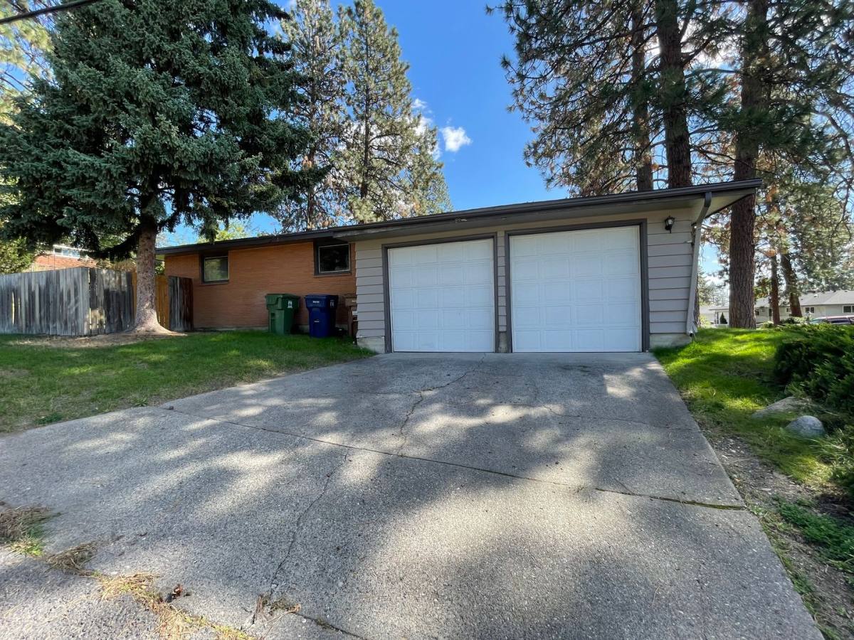 House for rent at 5630 N Greenwood Blvd, Spokane, WA 99205