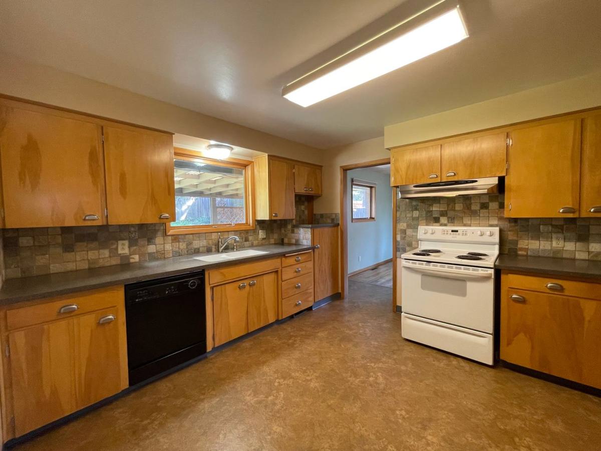 House for rent at 5630 N Greenwood Blvd, Spokane, WA 99205