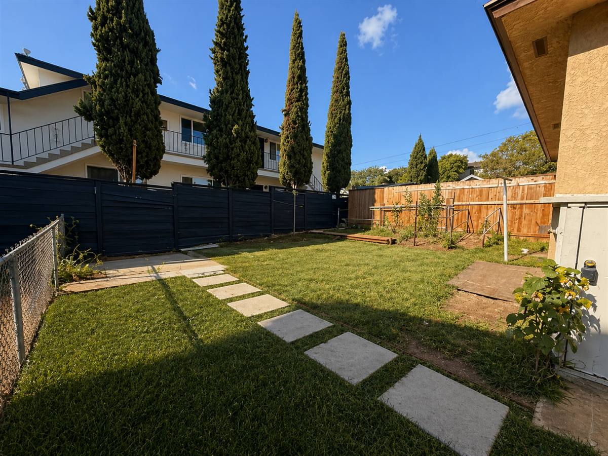 Townhouse for rent at 343-345 E 1st St, National City, CA 91950