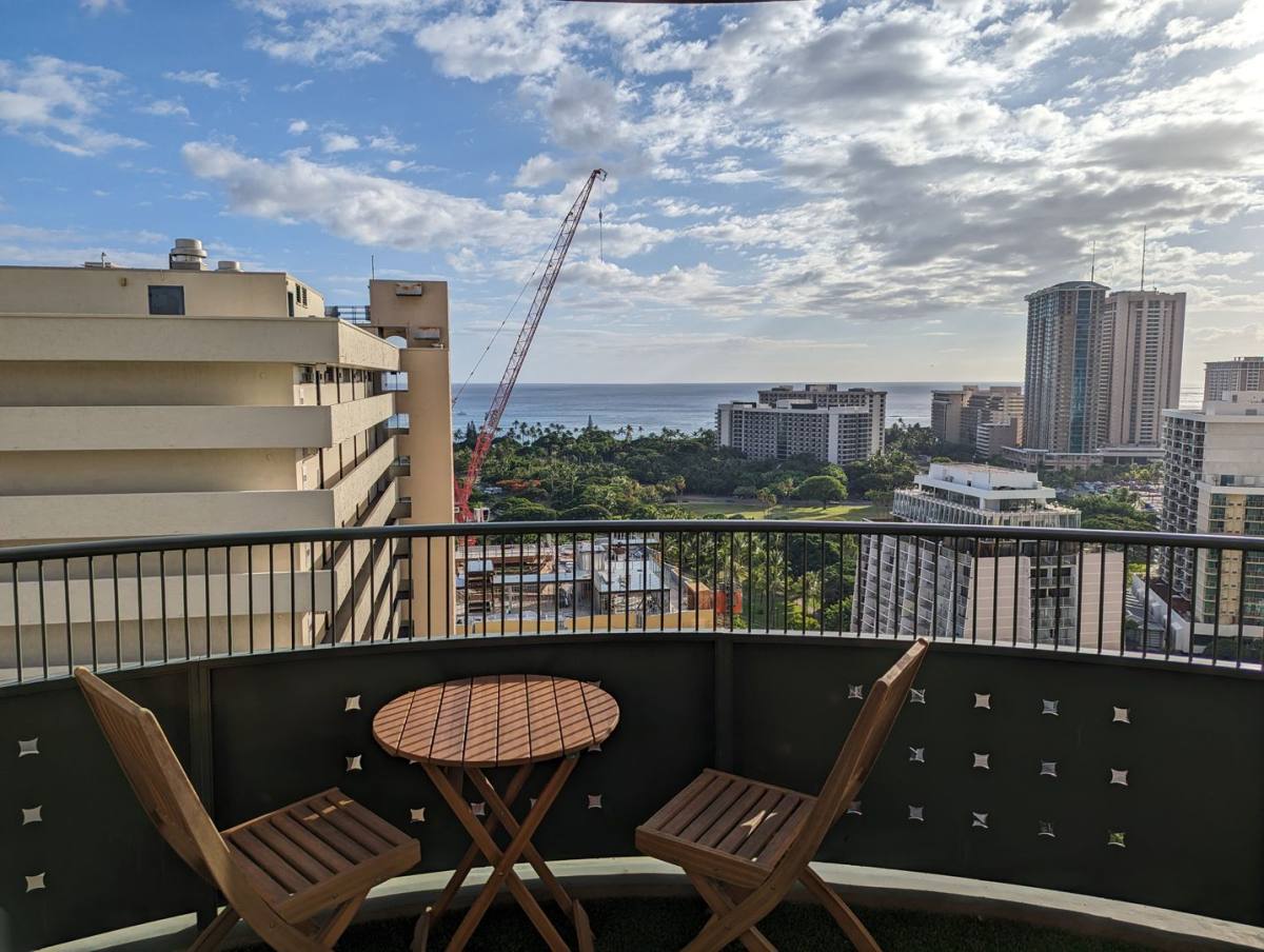 Apartment for rent at 421 Olohana St, Honolulu, HI 96815