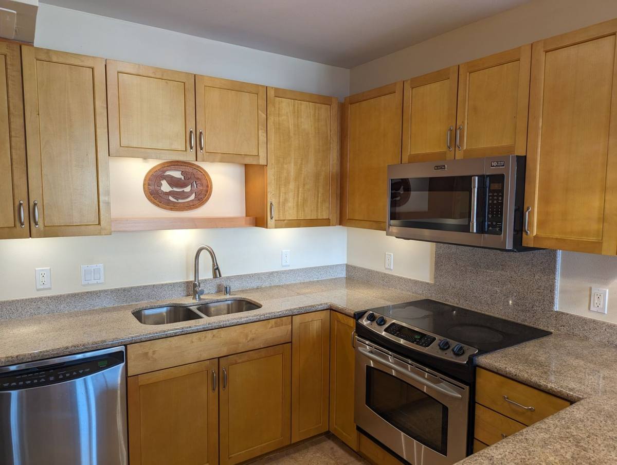 Apartment for rent at 421 Olohana St, Honolulu, HI 96815