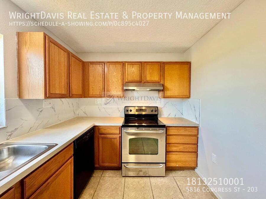 Condo for rent at 5816 Congress St #203, New Port Richey, FL 34653