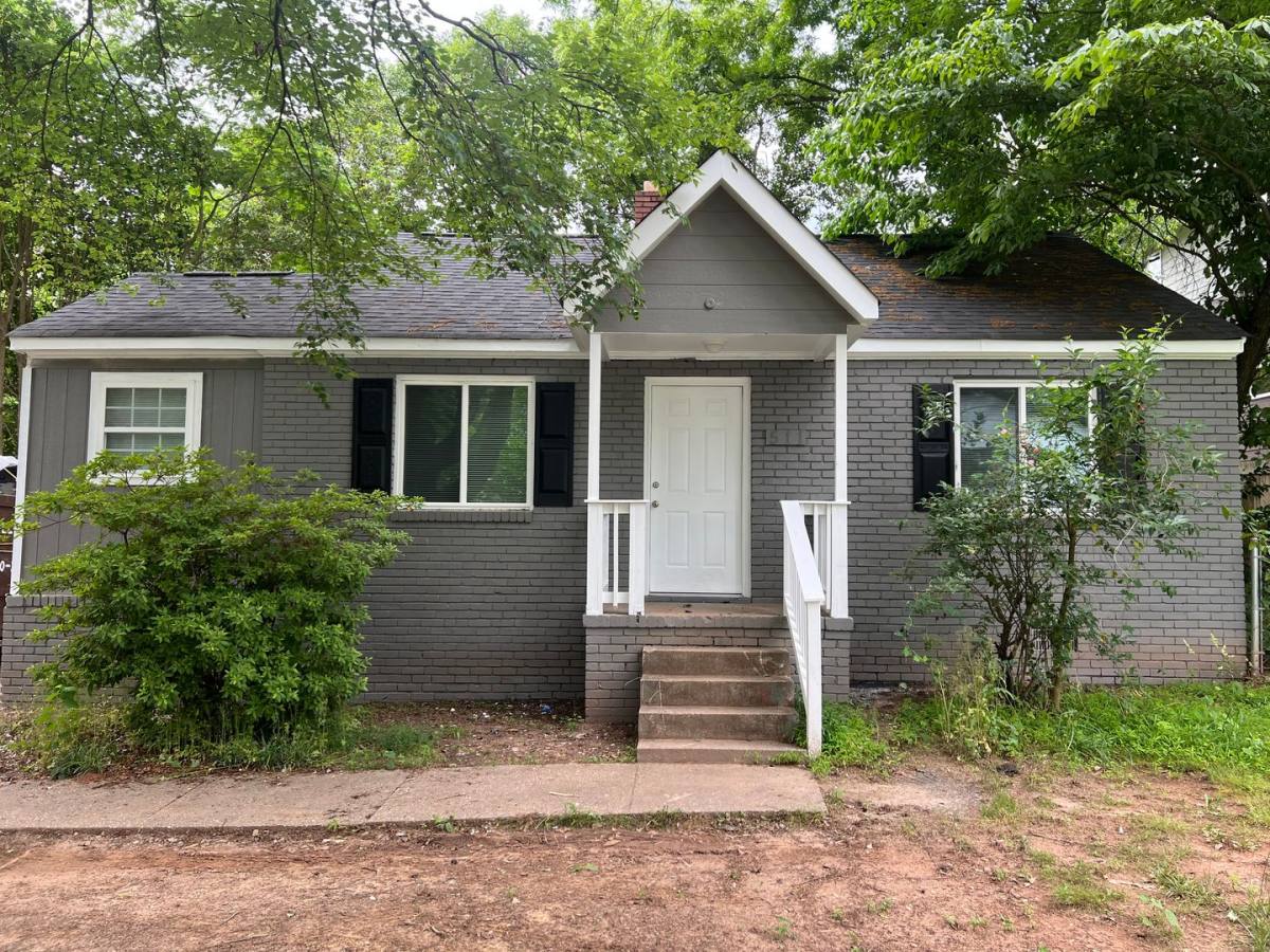 House for rent at 511 W 28th St, Charlotte, NC 28206