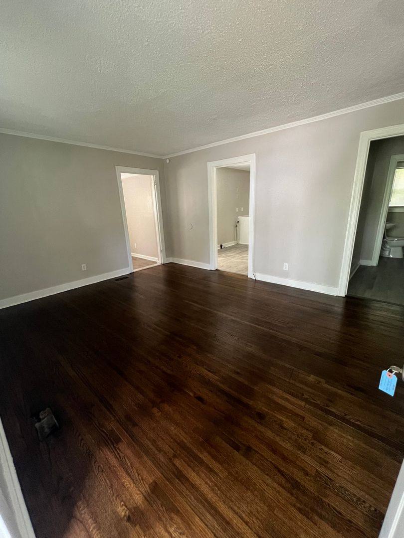 House for rent at 511 W 28th St, Charlotte, NC 28206