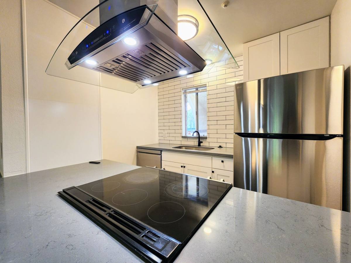 Apartment for rent at 2437 Bethards Dr, Santa Rosa, CA 95405