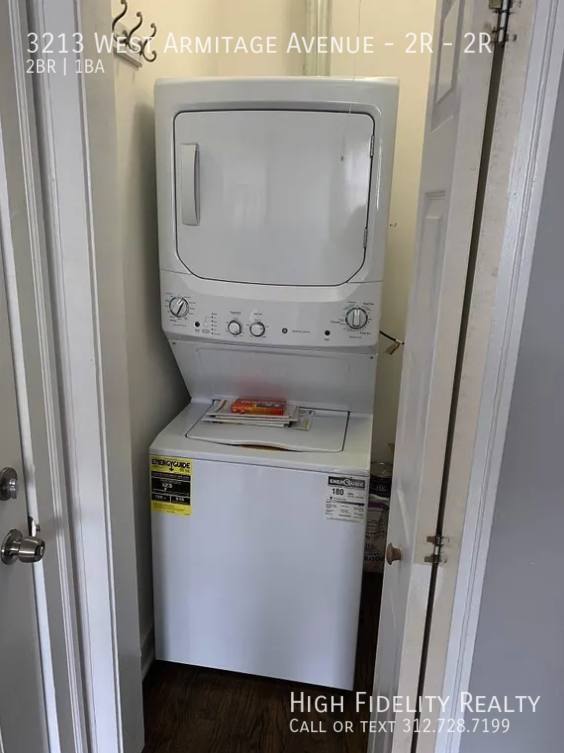 Apartment for rent at 3213 W Armitage Ave #2R, Chicago, IL 60647