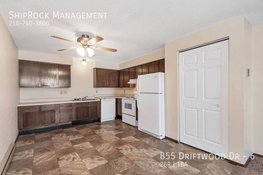 Apartment for rent at 855 Driftwood Dr #6, Saint Cloud, MN 56303