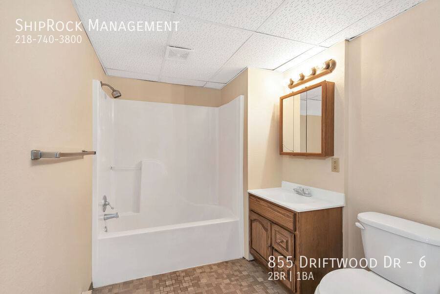 Apartment for rent at 855 Driftwood Dr #6, Saint Cloud, MN 56303