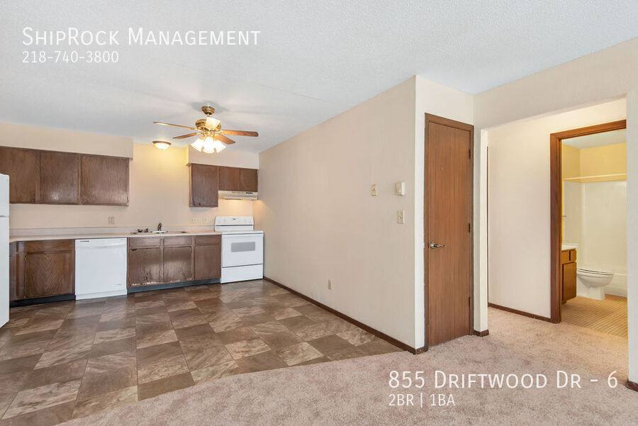 Apartment for rent at 855 Driftwood Dr #6, Saint Cloud, MN 56303