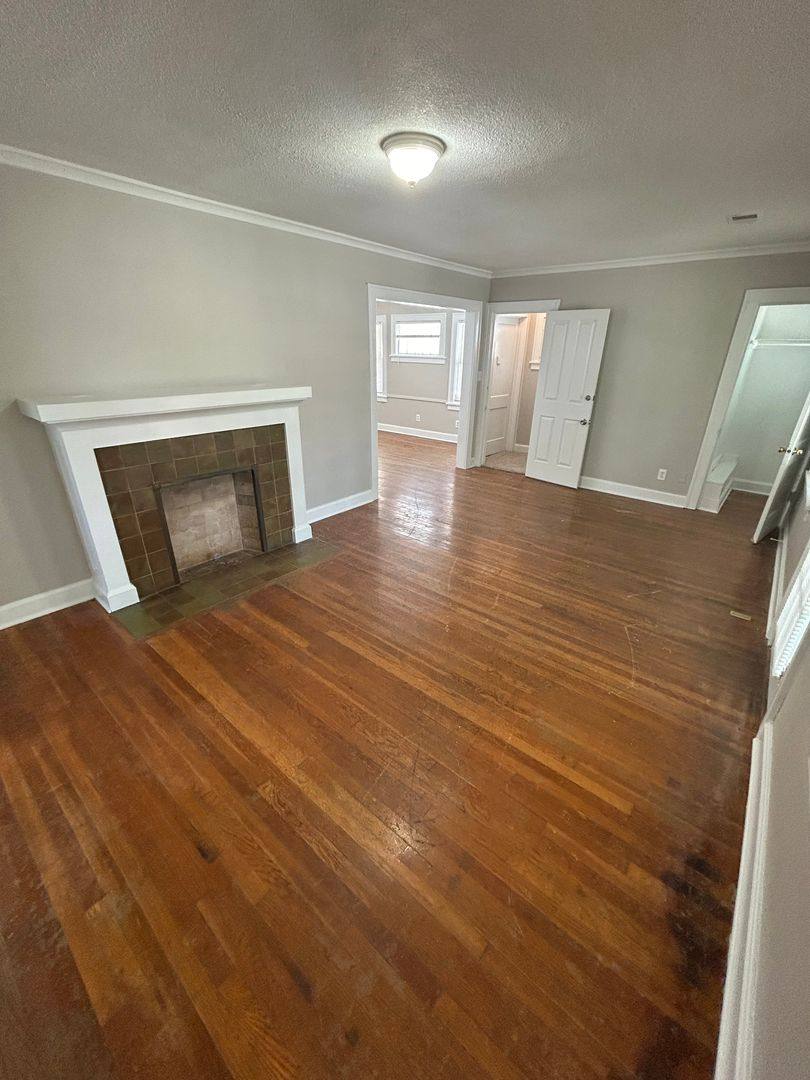Apartment for rent at 5424-5426 Harrison St, Kansas City, MO 64110
