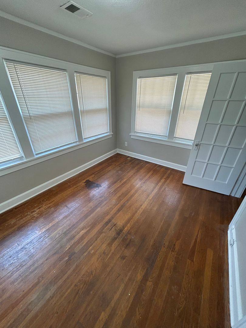 Apartment for rent at 5424-5426 Harrison St, Kansas City, MO 64110