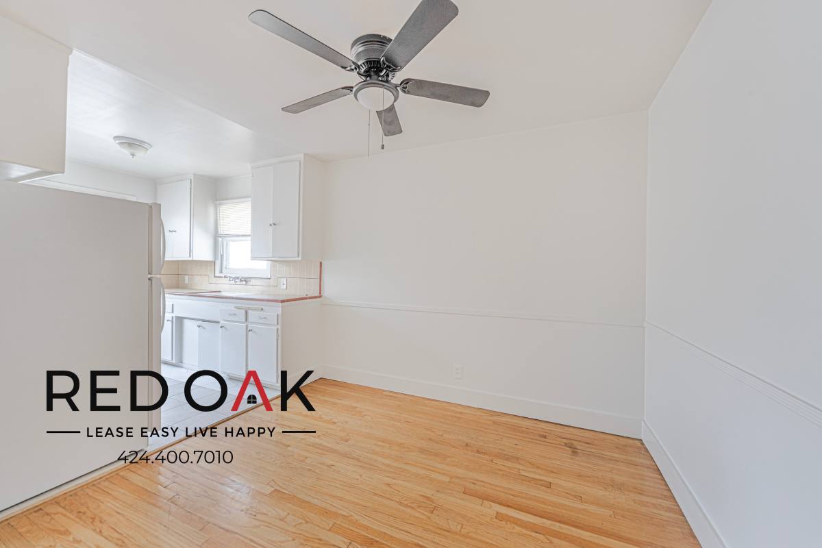 Apartment for rent at 1148 S Sherbourne Dr #4, Los Angeles, CA 90035