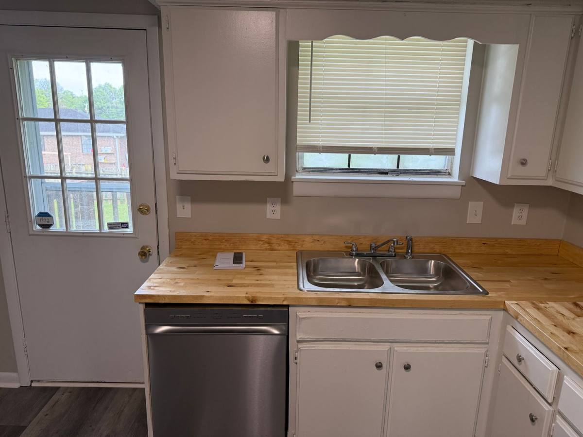 House for rent at 4436 Gina Brook Dr, Hermitage, TN 37076