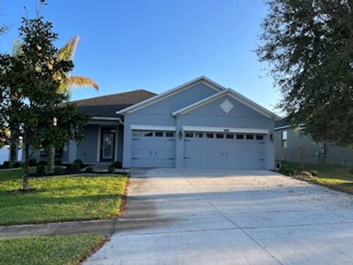 House for rent at 5827 Tarleton Way, Mount Dora, FL 32757