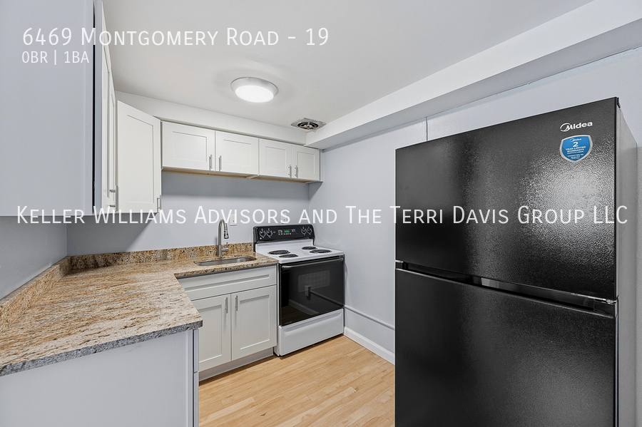 Apartment for rent at 6469 Montgomery Rd #19, Cincinnati, OH 45213