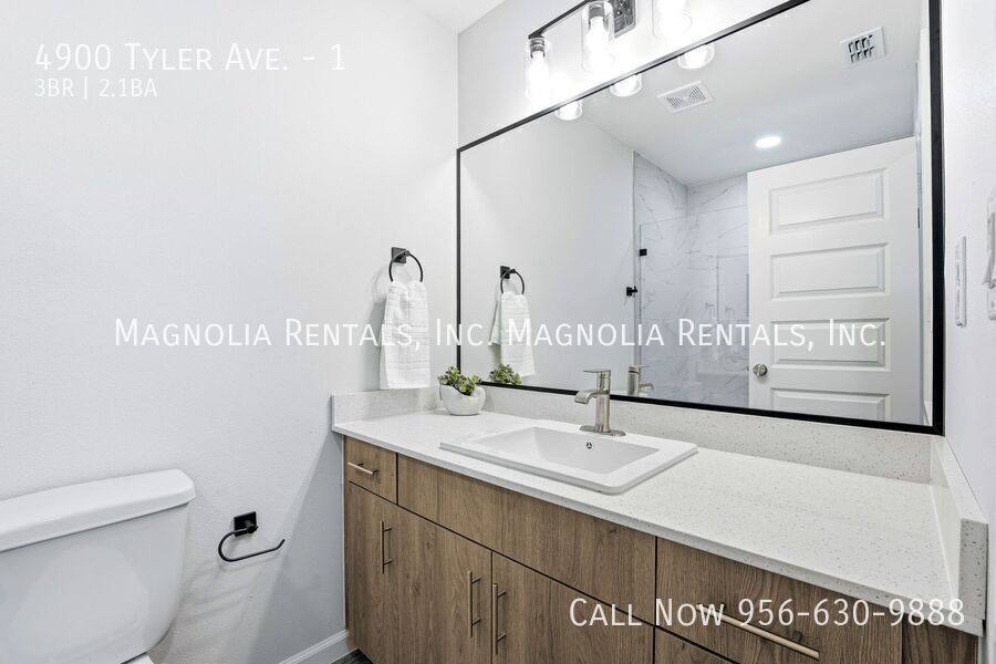 Townhouse for rent at 4900 Tyler Ave #1, McAllen, TX 78503