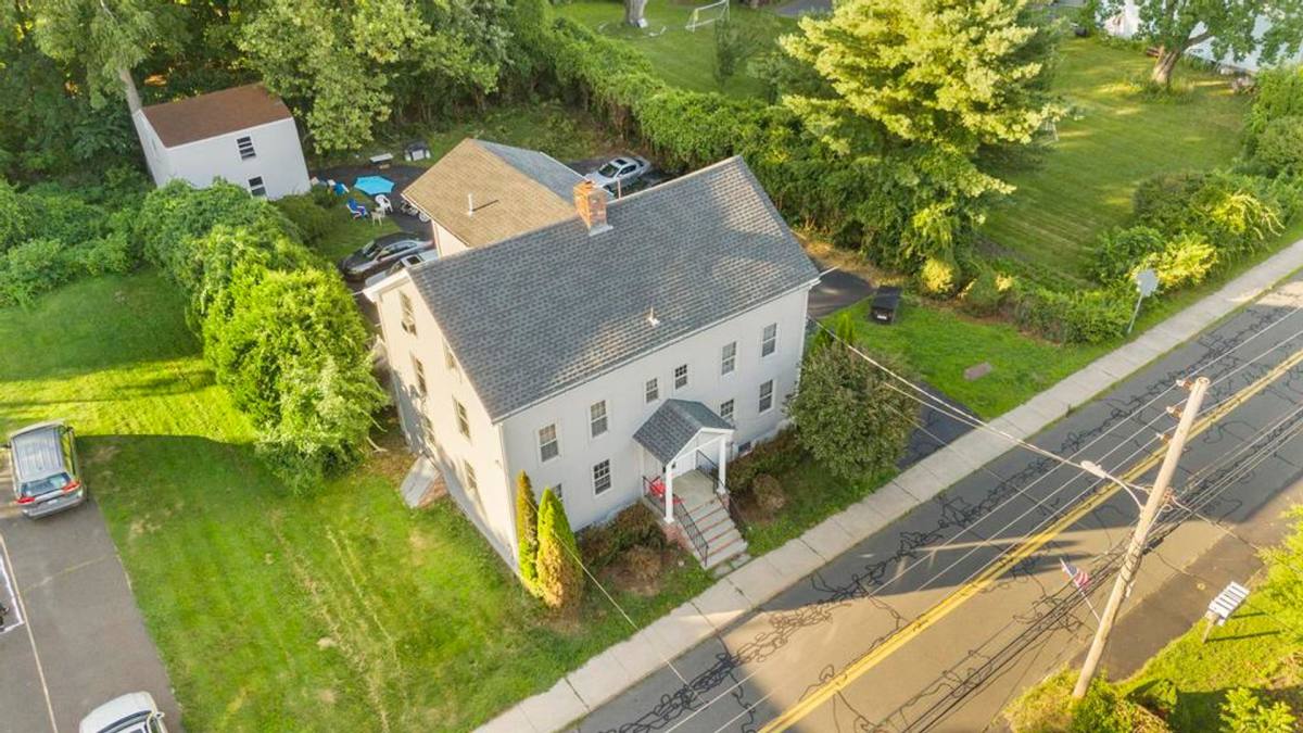 Apartment for rent at 22 Winthrop St #5, Tariffville, CT 06081